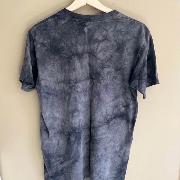 The Mountain Gray Wolf Graphic Tee Men’s size S - Picture 4 of 5